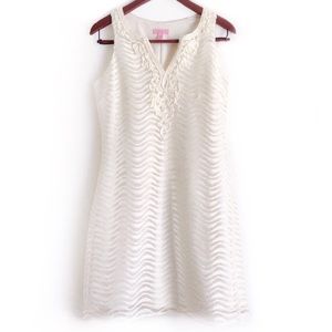 White Lilly shift dress